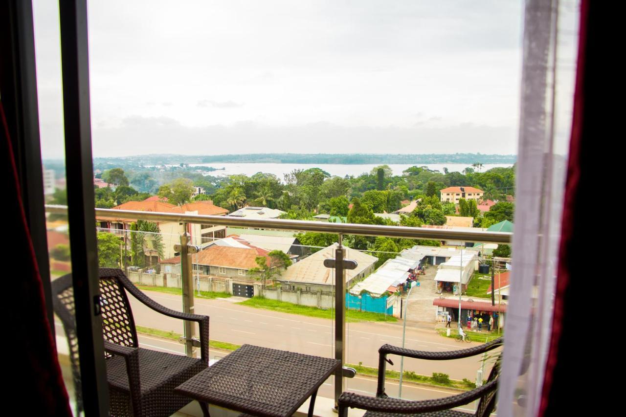 Hotel Horizon Ентеббе Екстер'єр фото