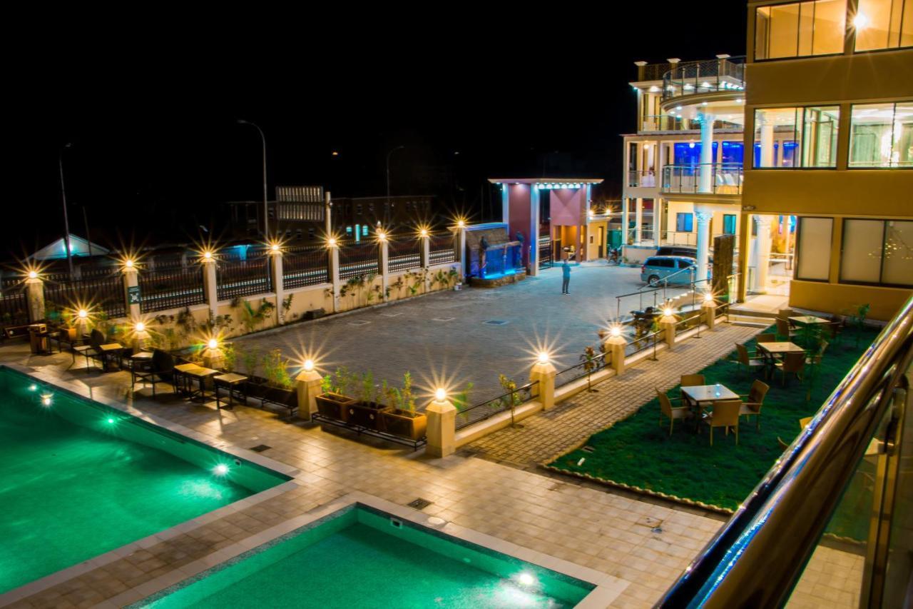 Hotel Horizon Ентеббе Екстер'єр фото