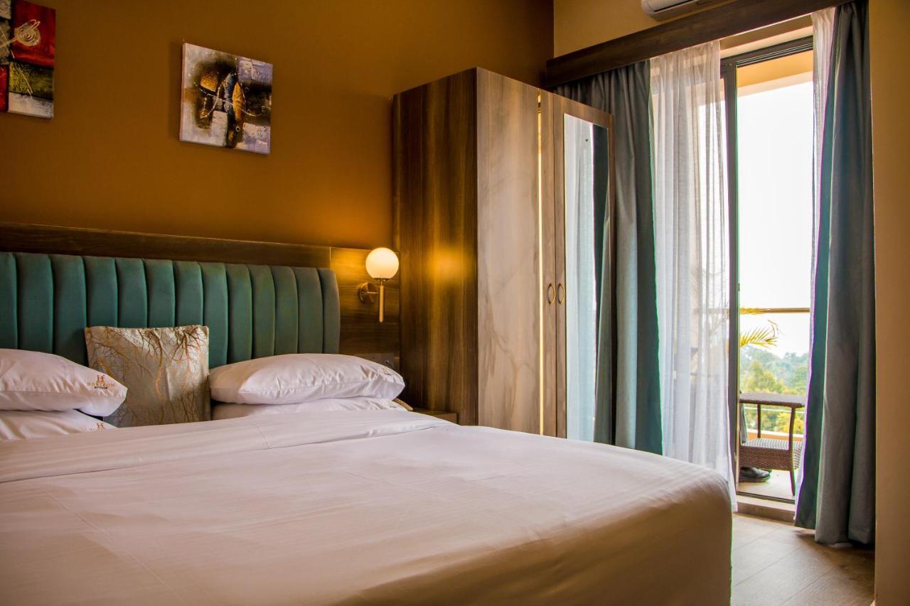 Hotel Horizon Ентеббе Екстер'єр фото