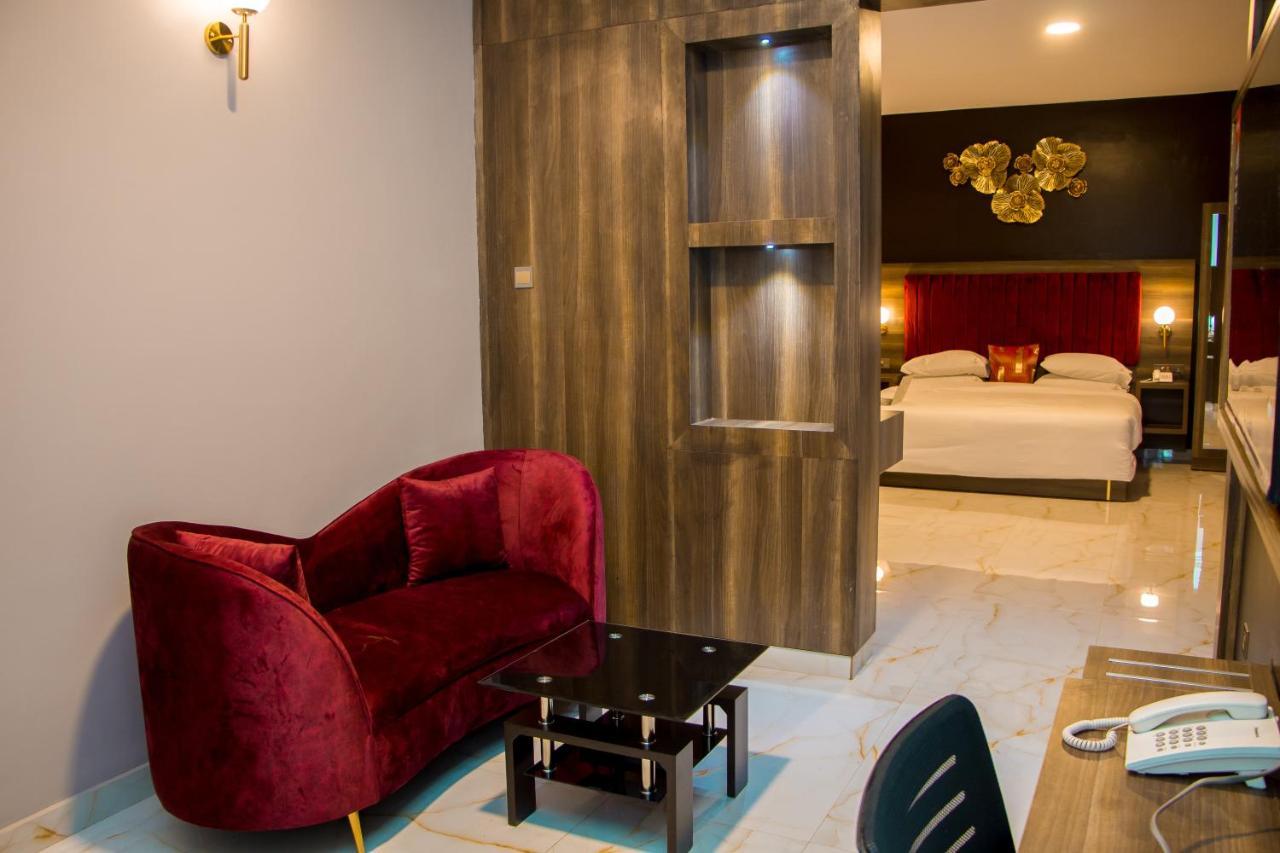 Hotel Horizon Ентеббе Екстер'єр фото