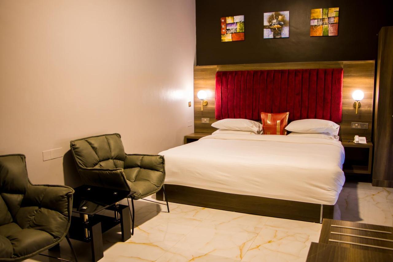 Hotel Horizon Ентеббе Екстер'єр фото