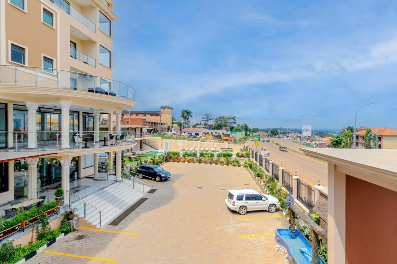 Hotel Horizon Ентеббе Екстер'єр фото