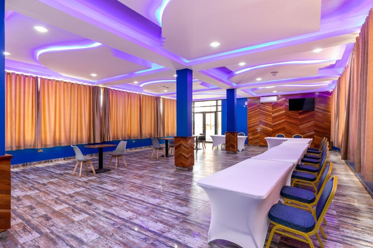 Hotel Horizon Ентеббе Екстер'єр фото