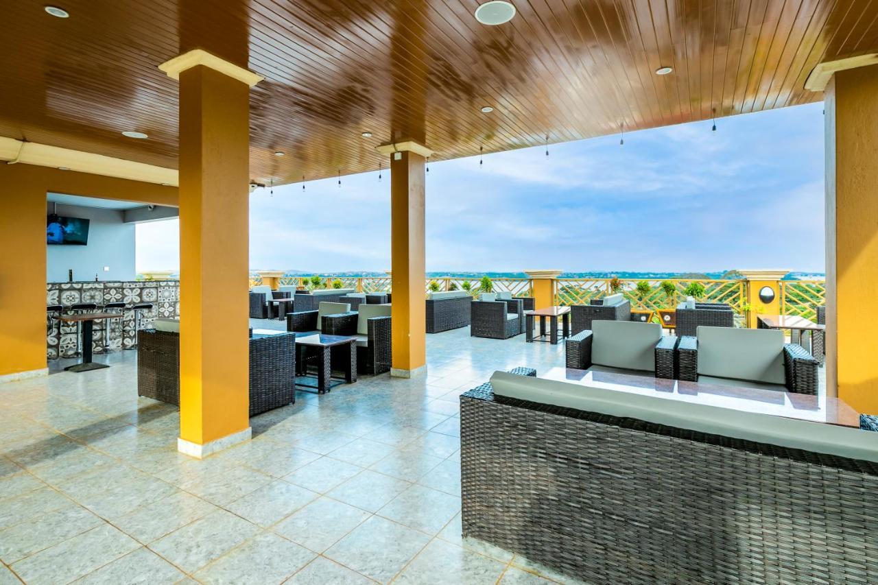 Hotel Horizon Ентеббе Екстер'єр фото