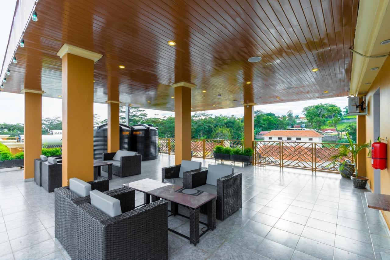 Hotel Horizon Ентеббе Екстер'єр фото
