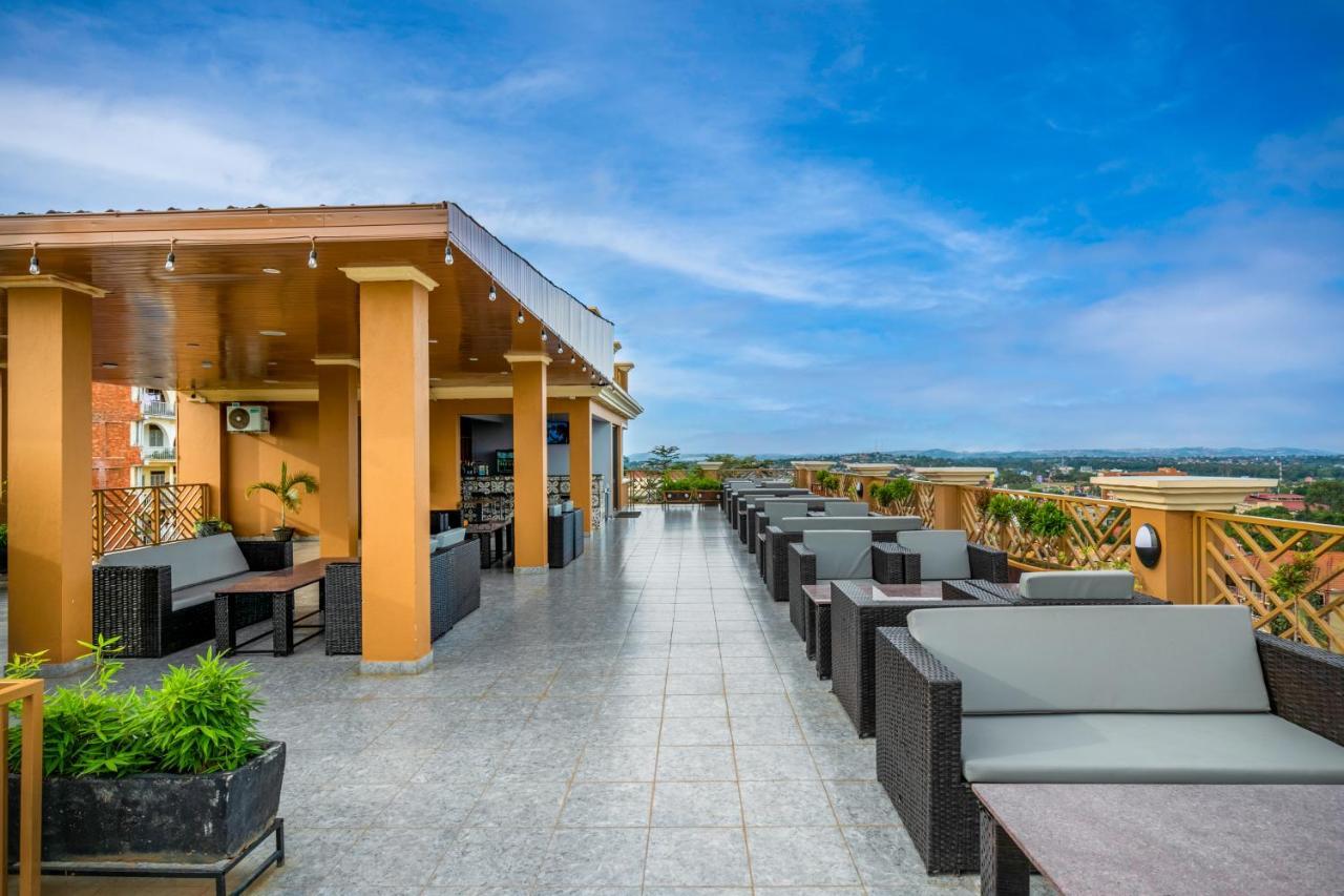 Hotel Horizon Ентеббе Екстер'єр фото